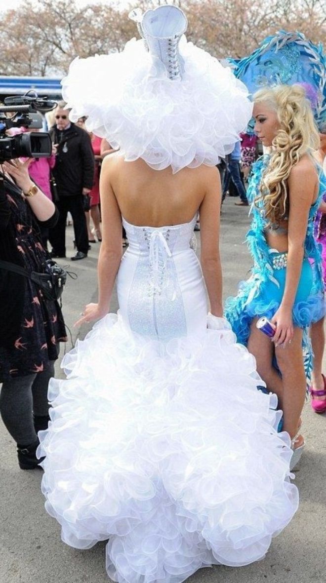 Смешные платья невест